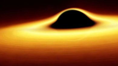 Najbližšie supermasívne čierne diery na kolíznom kurze